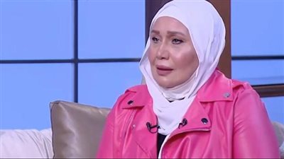 هالة أنور: اتخطبت لفنان مشهور وأقنعني أبعد عن الفن وجالي إحباط من الوسط.. وعبلة كامل قالتلي بغير منك