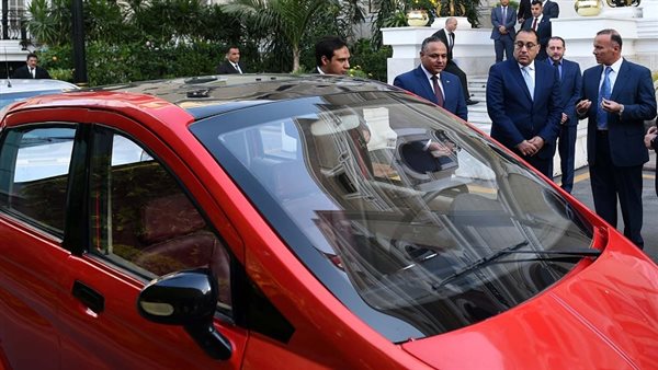 أول سيارة كهربائية