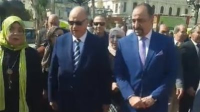 ضمن مبادرة شبابنا يقدر.. محافظ القاهرة يسلم 10 سيارات طعام متنقلة لشباب من ذوي الهمم| بث مباشر 