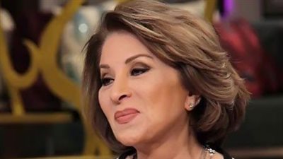 تكريم الفنانة بوسي في مهرجان السينما العربية بشرم الشيخ