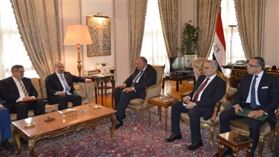 وزير الخارجية يستقبل رئيس مجلس المستشارين المغربي