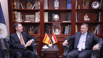 جذب الوافدين إلى مصر.. تفاصيل لقاء وزير السياحة مع سفير إسبانيا بالقاهرة | صور 