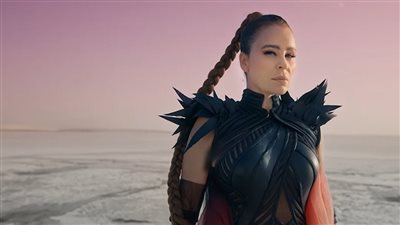 ستنتهي الحرب.. كارول سماحة تطرح أولى أغنيات الألبوم الذهبي من قصائد محمود درويش | فيديو