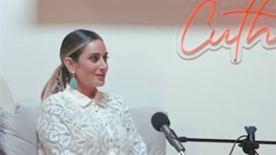 أمينة خليل: أقدر أقول جملة للي قدامي توجعه.. ومقدرش أسيب أهلي دلوقتي وأسافر