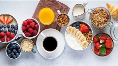 10 أطعمة تجنّب تناولها في وجبة الفطور