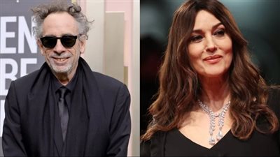 قبلة في الشارع.. حقيقة دخول الإيطالية مونيكا بيلوتشي قصة حب رفقة المخرج تيم بيرتون