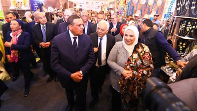 وزيرة التضامن تفتتح معرض ديارنا للحرف اليدوية والتراثية في كايرو فيستيفال | بث مباشر