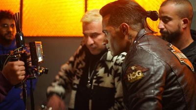 محمد رمضان بلوك جديد في كواليس فيلم هارلي مع مي عمر ومحمود حميدة | صور 