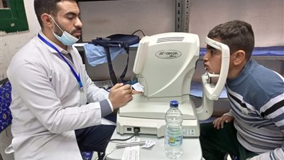 جامعة المنيا تنظم قافلة طبية ببني مزار ضمن حياة كريمة
