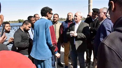 محافظ الأقصر يتفقد عددا من المشروعات التنموية بإسنا 