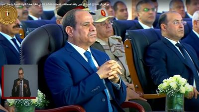 السيسي: الشائعات مستمرة وعملولي فيلم ببيع قناة السويس بتريليون دولار