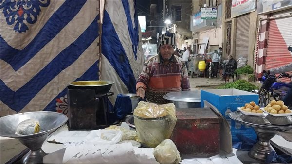 عم صلاح بائع الزلابية