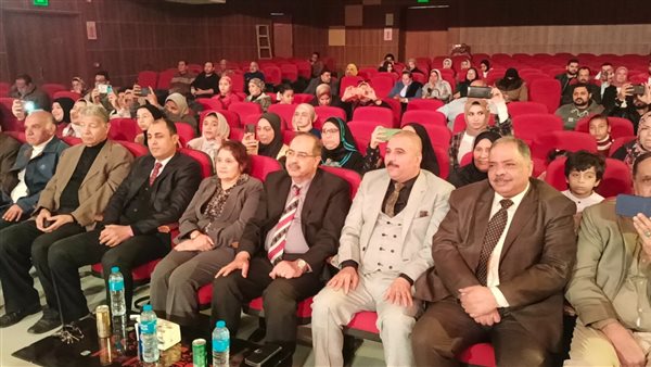 محافظ كفرالشيخ خلال