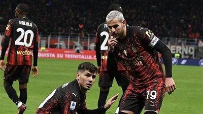 موعد مباراة ميلان ونابولي في الدوري الإيطالي