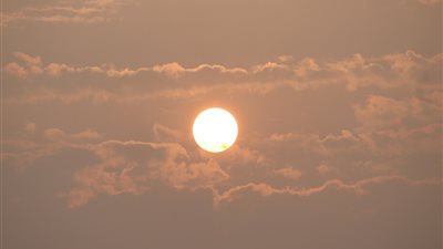 الأرصاد تحذر المواطنين: ارتفاع جديد في درجات الحرارة غدًا الثلاثاء والعظمى بالقاهرة 28 درجة