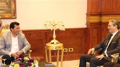 وزير الرياضة ونقيب الإعلاميين يفتتحان ملتقى القيادات الشبابية والإعلامية