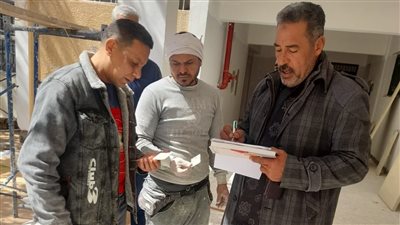 القوى العاملة: حصر وتسجيل عمالة غير منتظمة بالوادي الجديد.. وتوفير التأمين الصحي لهم