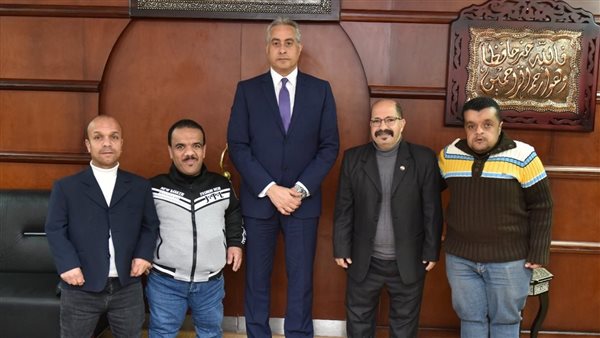 وزير القوى العاملة