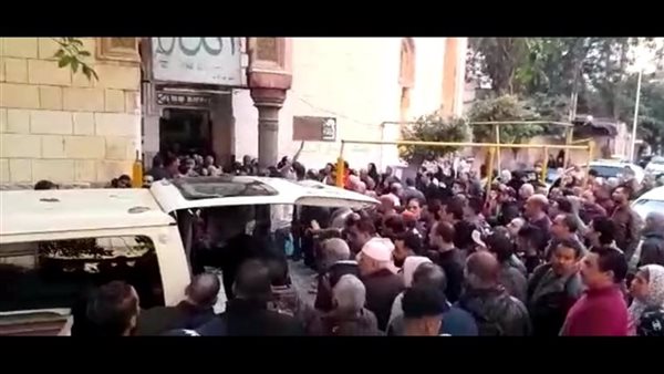 تشييع جثمان أم وطفلها