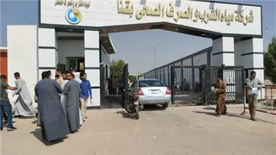 وجهت له اتهامات بتعيين 20 فردًا من أقاربه.. أول تعليق لموظف شركة مياه قنا