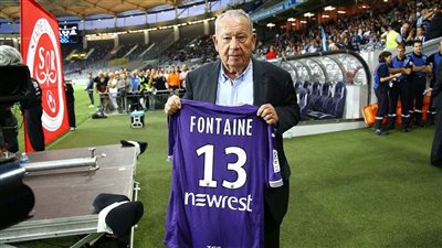 وفاة جوست فونتين أسطورة كرة القدم الفرنسية عن عمر يناهز 89 عامًا