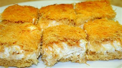 طريقة عمل الكنافة بالكريمة.. سهلة ولذيذة