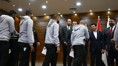 وزير الرياضة يكرم لاعبي منتخبات الرماية والهوكي والريشة الطائرة والوشو كونغ فو