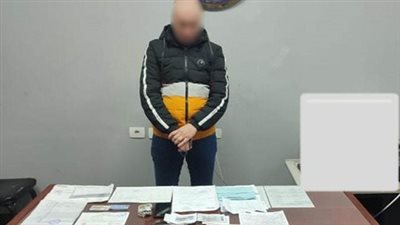 القبض على المتهم بتزوير مستندات رسمية والإتجار في النقد الأجنبي بالغربية