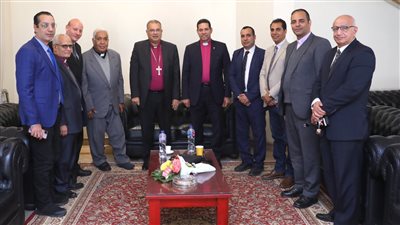 قادة المذاهب الإنجيلية بمصر يقدمون التهنئة لأندريه زكي بمناسبة فوزه في الانتخابات