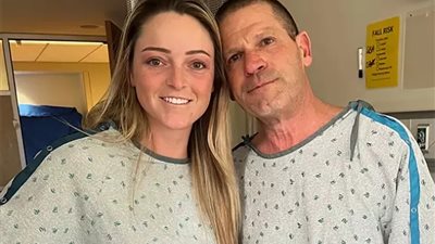 كان قريبًا من الموت وأنقذت حياته.. فتاة تتبرع لوالدها بكليتها دون علمه 