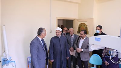 رئيس جامعة الأزهر يتفقد طب الأسنان بنين بالقاهرة للوقوف على جهود الكلية
