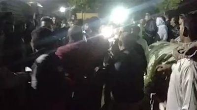 دفع حياته ثمن التوكتوك.. انهيار أسرة طفل البحيرة الغريق خلال تشييع جثمانه إلى مثواه الأخير | بث مباشر