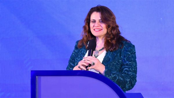 وزيرة الهجرة السفيرة