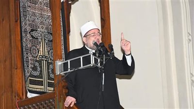 الأوقاف تقرر إيقاف إمام بالجيزة عن العمل لمخالفته تعليمات خطبة الجمعة