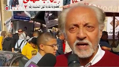 عبد العزيز مخيون: الفنان اللي مش بيشتغل محكوم عليه بالموت