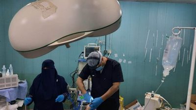 قافلة الأزهر الطبية بالواحات البحرية تجري 81 عملية جراحية متنوعة 