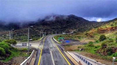 خلال ساعات| توقعات بسقوط أمطار رعدية على مرتفعات جازان وعسير والباحة وشرق مكة