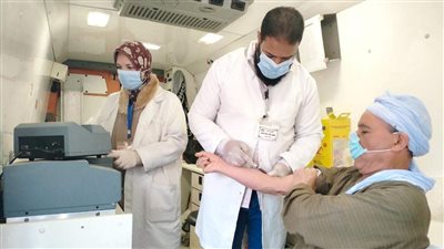 صحة المنيا تقدم الخدمات الطبية والعلاجية لـ 1925 حالة في قرية طوخ الخيل