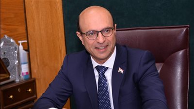 رئيس جامعة أسيوط يصدر قرارًا بتكليف الدكتورة صفاء مرزوق قائمًا بعمل عميد كلية طب الأسنان