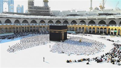 السعودية: 150 بابًا لاستقبال المعتمرين والمصلين و150 ألف مصحف للحرمين في رمضان