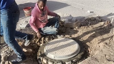 مياه القناة تناشد المواطنين بسرعة الإبلاغ عن سرقة أغطية البالوعات | صور