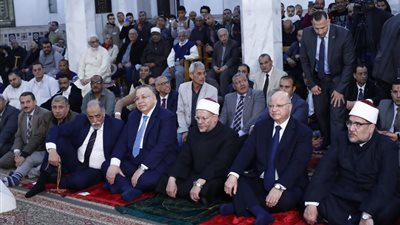 نقيب الأشراف: النصف من شعبان ليلة أمان وصلة الأرحام وإزالة القطيعة