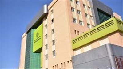 أطباء الأقصر ينقذون شابا بعملية توصيل أمعاء للمعدة بعد تضخمها