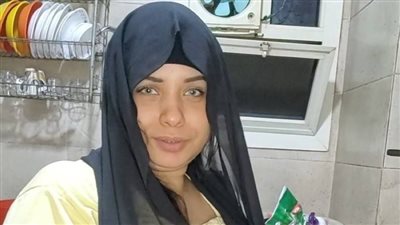 امرأة عارية وأفعال تثير الغرائز.. ماذا وُجد على هاتف صاحبة قناة يوميات أنوش؟