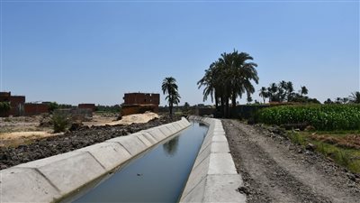 إنهاء 17 مشروعًا وجار تنفيذ 21.. محافظ الفيوم يتابع تأهيل المجاري المائية 