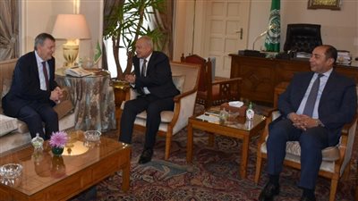 أبو الغيط يلتقي المفوض العام للأونروا ويؤكد أهمية سد الفجوة التمويلية للوكالة