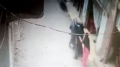 خلافات زوجية وتصالح.. القصة الكاملة لـ اعتداء شاب على حماته بالشرقية