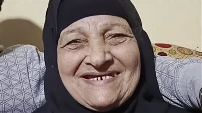 أشبه بـ فاطمة تعلبة.. الحاجة اعتماد أنجبت 15 ابنا ولديها 145 حفيدا بالبحيرة