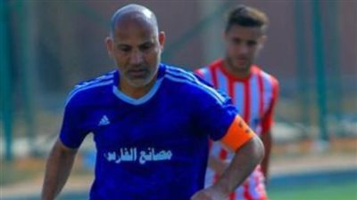 العمر مجرد رقم.. كابتن فرج 51 سنة وأكبر مدافع في دوري القسم الثالث بالفيوم