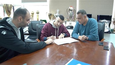 الأهلي يجدد عقد مؤمن خيري لـ 4 مواسم مع رجال السلة